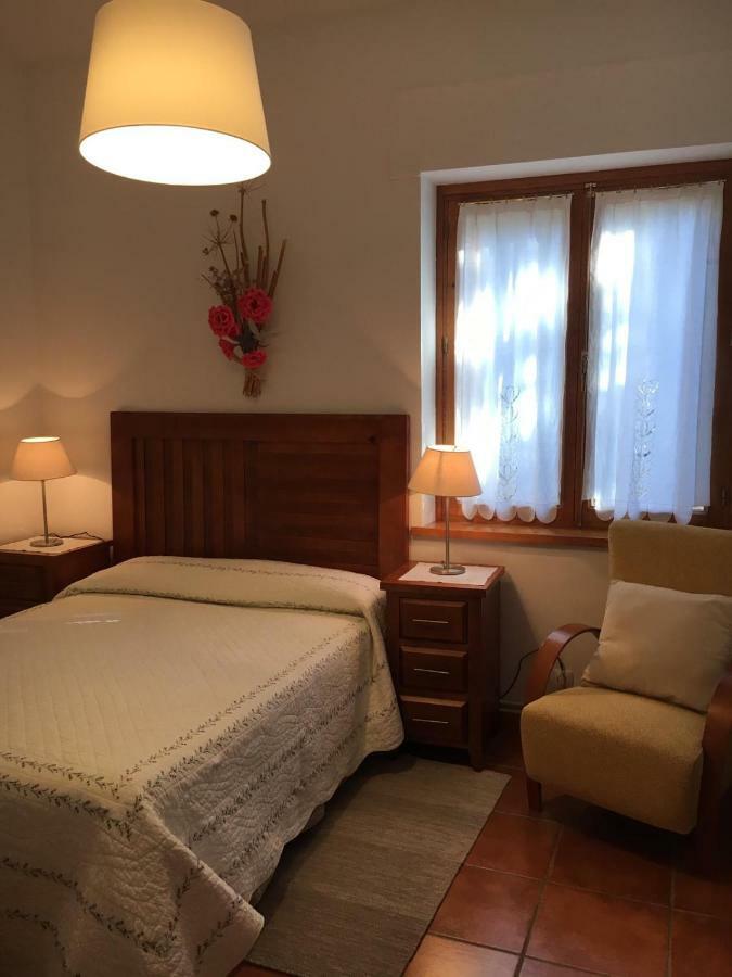 Villa La Ladera Hoyos del Espino Esterno foto