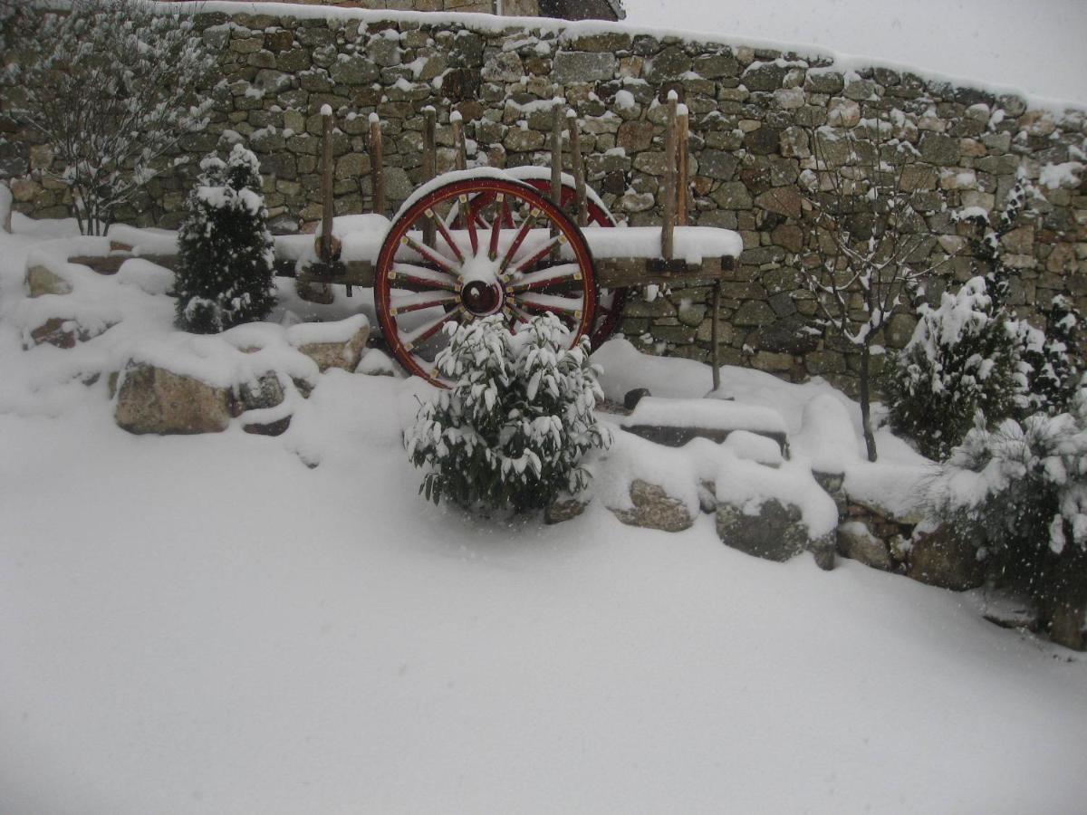 Villa La Ladera Hoyos del Espino Esterno foto